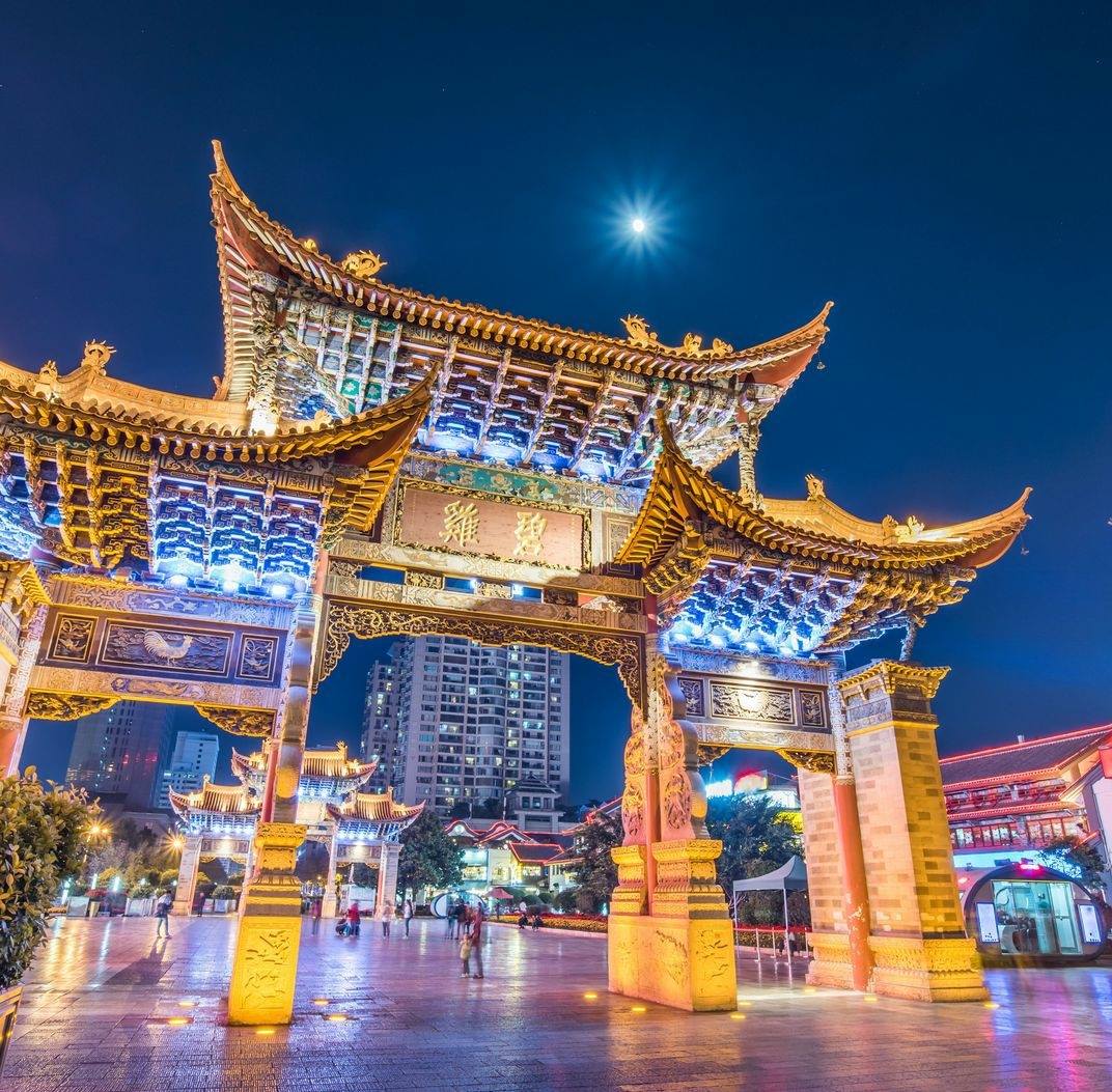 Tour Côn Minh Mono – Hồ Phủ Tiên 4N4Đ | Yến Tiệc Cung Đình
