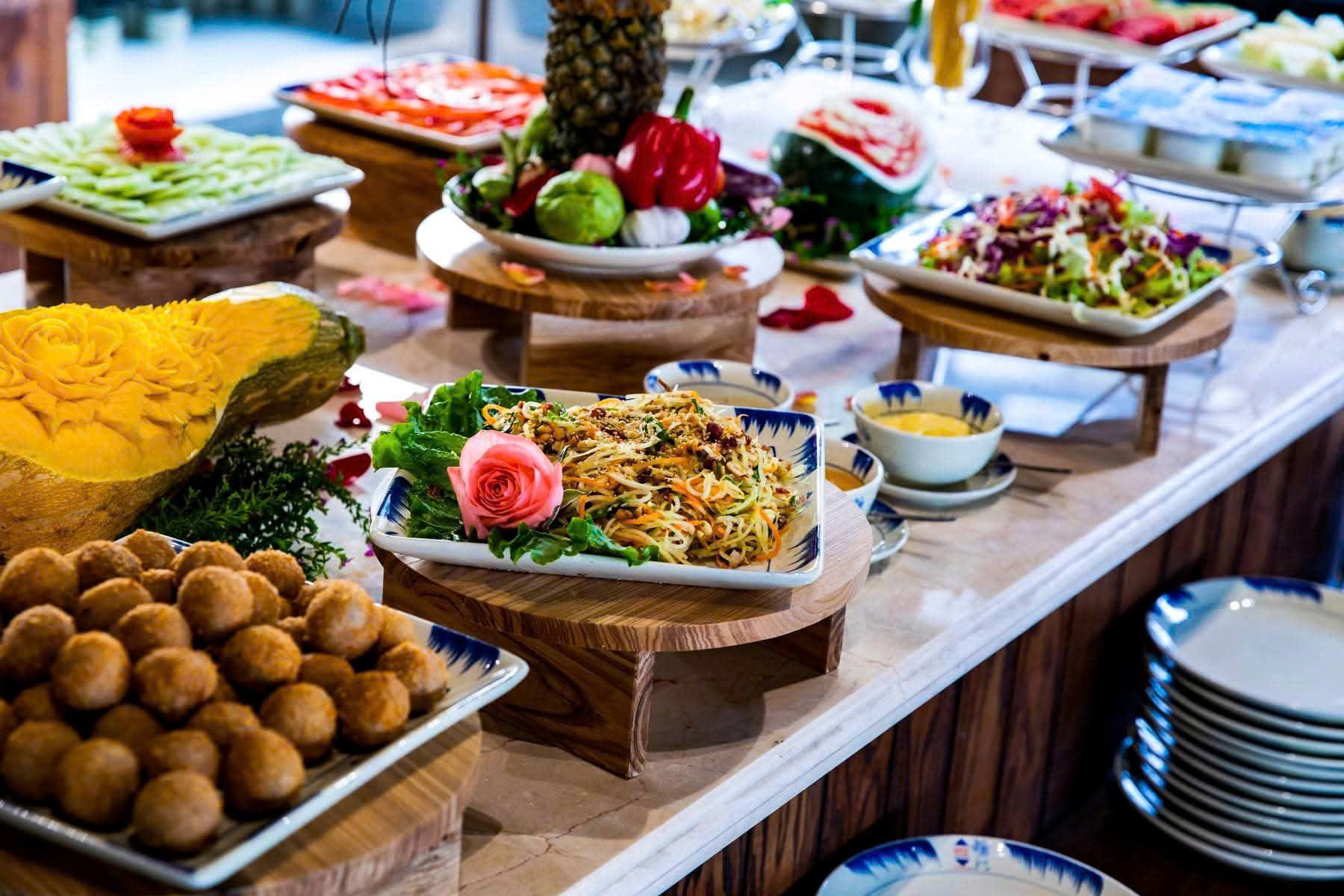 buffer sáng đa dạng nhiều món ....